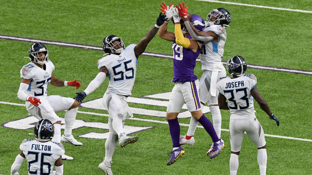 MINNEAPOLIS, MINNESOTA - SEPTEMBER 27: Adam Thielen #19 of the Minnesota Vikings is unable to make a catch against the Tennessee Titans during the fourth quarter of the game at U.S. Bank Stadium on September 27, 2020 in Minneapolis, Minnesota. The Titans defeated the Vikings 31-30.