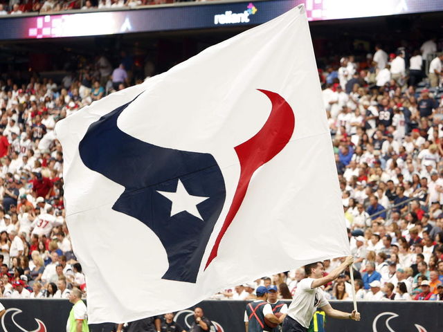 Proceeds from Texans-Cowboys to be donated to Hurricane Harvey relief