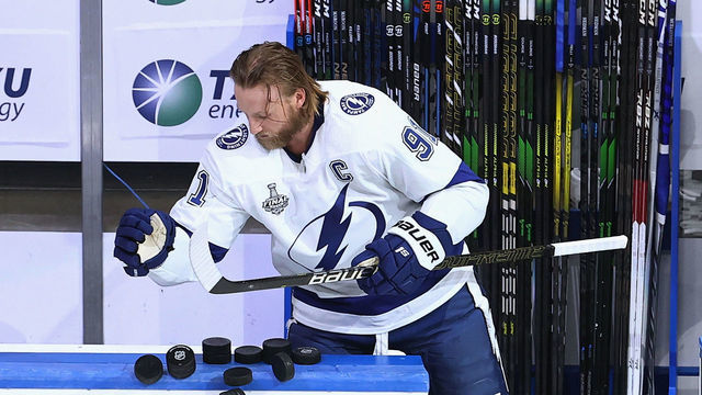 EDMONTON, ALBERTA - SEPTEMBER 23: Steven Stamkos #91 of the Tampa Bay Lightning skates in warm-ups prior to the game against the Dallas Stars in Game Three of the 2020 NHL Stanley Cup Final at Rogers Place on September 23, 2020 in Edmonton, Alberta, Canada.