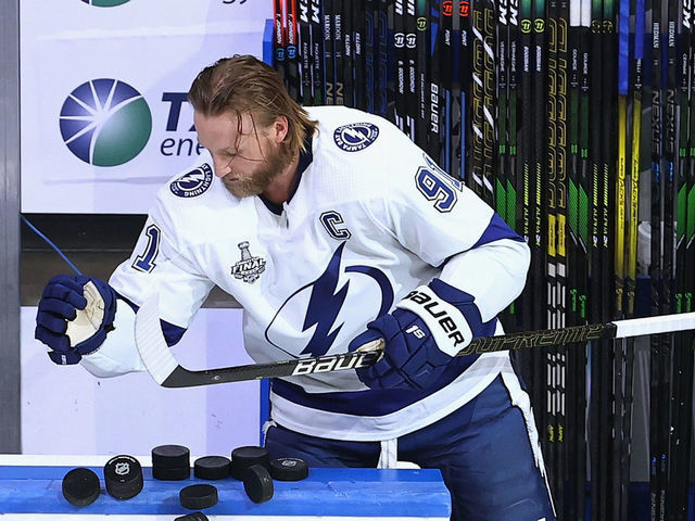EDMONTON, ALBERTA - SEPTEMBER 23: Steven Stamkos #91 of the Tampa Bay Lightning skates in warm-ups prior to the game against the Dallas Stars in Game Three of the 2020 NHL Stanley Cup Final at Rogers Place on September 23, 2020 in Edmonton, Alberta, Canada.