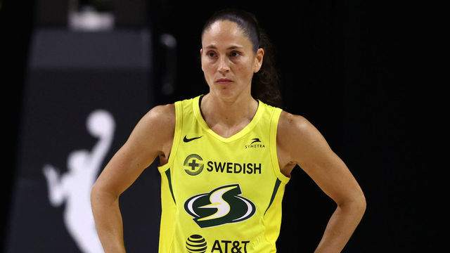 PALMETTO, FL - SEPTEMBER 27: Sue Bird #10 of the Seattle Storm looks on during the game against the Minnesota Lynx in Game Three of the Semifinals of the 2020 WNBA Playoffs on September 27, 2020 at Feld Entertainment Center in Palmetto, Florida. NOTE TO USER: User expressly acknowledges and agrees that, by downloading and/or using this Photograph, user is consenting to the terms and conditions of the Getty Images License Agreement. Mandatory Copyright Notice: Copyright 2020 NBAE