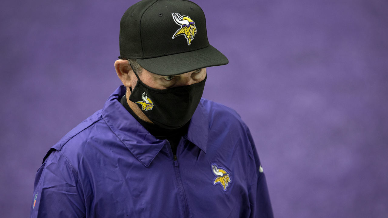 MINNEAPOLIS, MN,- SEPTEMBER 13 - Minnesota Vikings Mike Zimmer walked of the field at the end of the game.