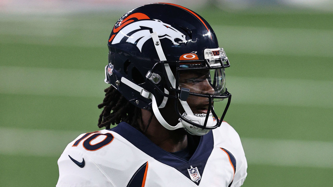 EAST RUTHERFORD, NEW JERSEY - OCTOBER 01: Jerry Jeudy #10 of the Denver Broncos warms up against the New York Jets at MetLife Stadium on October 01, 2020 in East Rutherford, New Jersey.