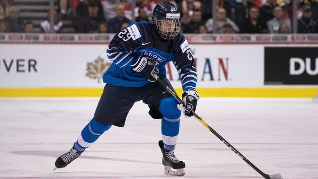 VANCOUVER, BC - JANUARY 5: Anton Lundell #29 of Finland skates with the puck in Gold Medal hockey action of the 2019 IIHF World Junior Championship against the United States on January, 5, 2019 at Rogers Arena in Vancouver, British Columbia, Canada.