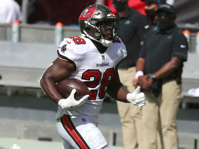 Bucs' Fournette, Godwin officially out vs. Chargers