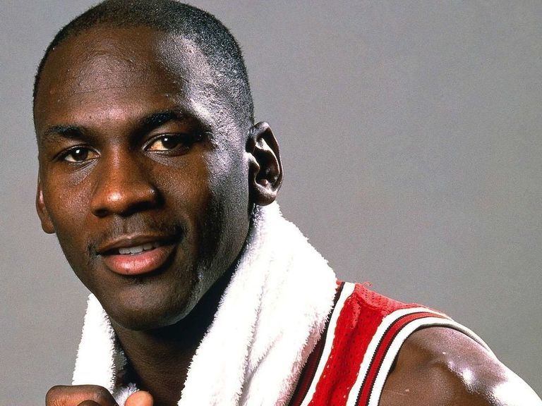 Jordan rookie cards sell for record $738K - Vimarsana News