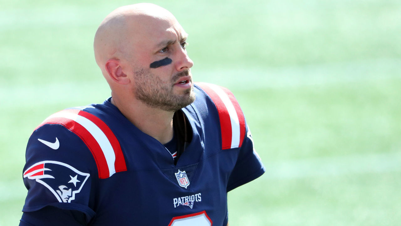 FOXBOROUGH, MASSACHUSETTS - SEPTEMBER 13: Brian Hoyer #2 of the New England Patriots stands on the sideline during the first half against the Miami Dolphins at Gillette Stadium on September 13, 2020 in Foxborough, Massachusetts.