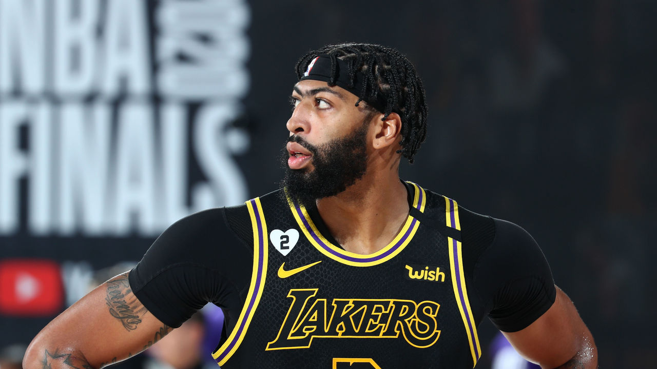 Lakers' Anthony Davis says injury history played a role in signing a  five-year, $190 million deal 