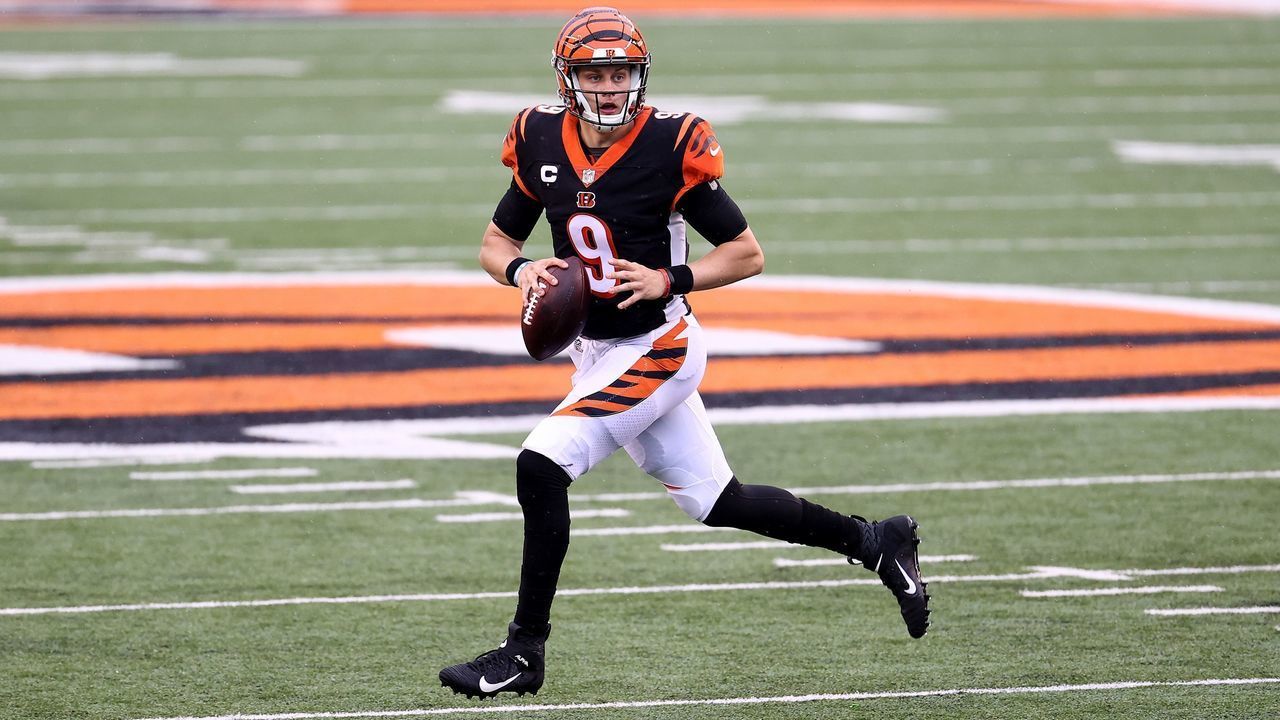 CINCINNATI, OHIO - OCTOBER 04: Joe Burrow #9 of the Cincinnati Bengals runs with the ball during the 33-25 win against Jacksonville Jaguars at Paul Brown Stadium on October 04, 2020 in Cincinnati, Ohio.