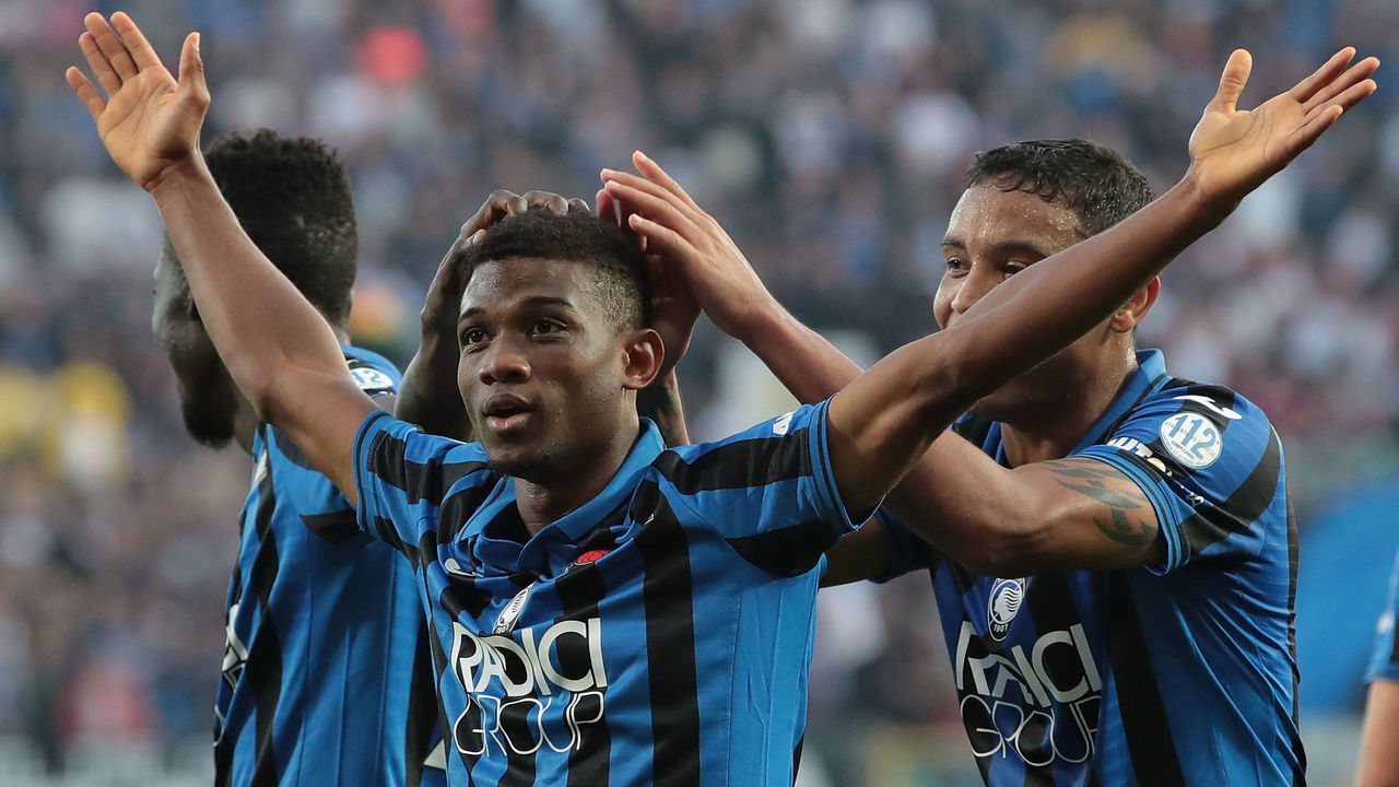 BERGAMO, ITALY - OCTOBER 27: Amad Traore of Atalanta BC celebrates his goal with his team-mate Luis Muriel (R) during the Serie A match between Atalanta BC and Udinese Calcio at Gewiss Stadium on October 27, 2019 in Bergamo, Italy.