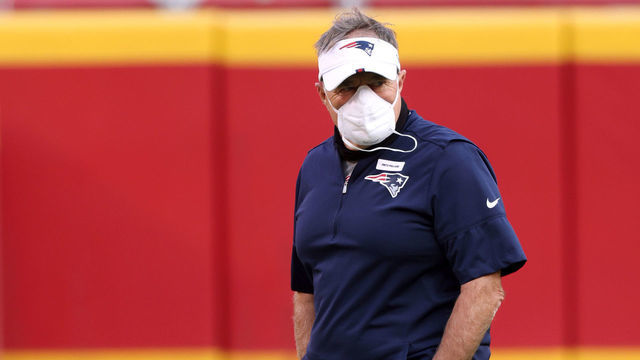 KANSAS CITY, MISSOURI - OCTOBER 05: Head coach Bill Belichick of the New England Patriots looks on before the game against the Kansas City Chiefs at Arrowhead Stadium on October 05, 2020 in Kansas City, Missouri.