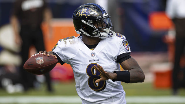 BALTIMORE, MD - SEPTEMBER 13: Lamar Jackson #8 of the Baltimore Ravens looks to pass against the Cleveland Browns during the first half at M&T Bank Stadium on September 13, 2020 in Baltimore, Maryland.