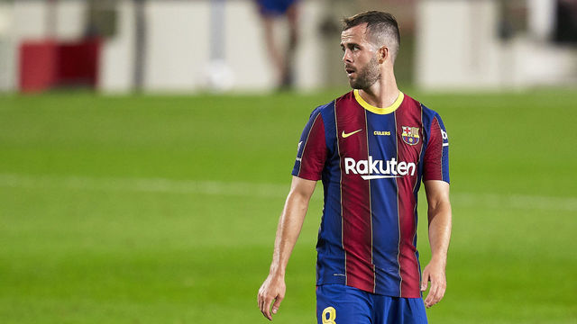 BARCELONA, SPAIN - SEPTEMBER 19: Miralem Pjanic of FC Barcelona looks on during the Joan Gamper Trophy match between FC Barcelona and Elche CF at Camp Nou on September 19, 2020 in Barcelona, Spain.