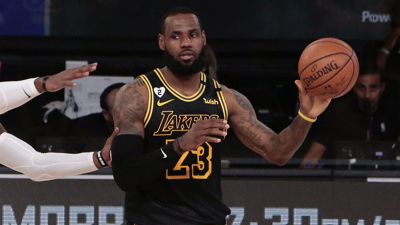 Report Lakers To Wear Black Mamba Jerseys For Game 5 Thescore Com