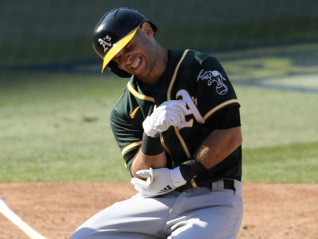 A's trade Franklin Barreto for LA Angels infielder