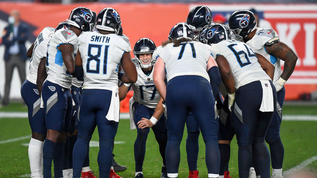 DENVER, CO - SEPTEMBER 14: Ryan Tannehill #17 of the Tennessee Titans huddles with teammates in the fourth quarter of a game against the Denver Broncos at Empower Field at Mile High on September 14, 2020 in Denver, Colorado.
