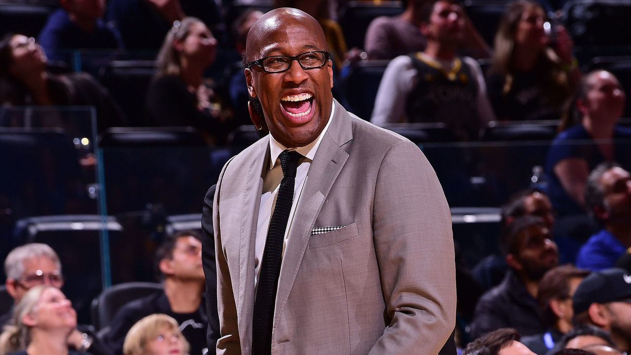 OKLAHOMA CITY, OK- NOVEMBER 25: Assistant Coach Mike Brown of the Golden State Warriors smiles during the game against the Oklahoma City Thunder on November 25, 2019 at Chesapeake Energy Arena in Oklahoma City, Oklahoma. Mandatory Copyright Notice: Copyright 2019 NBAE