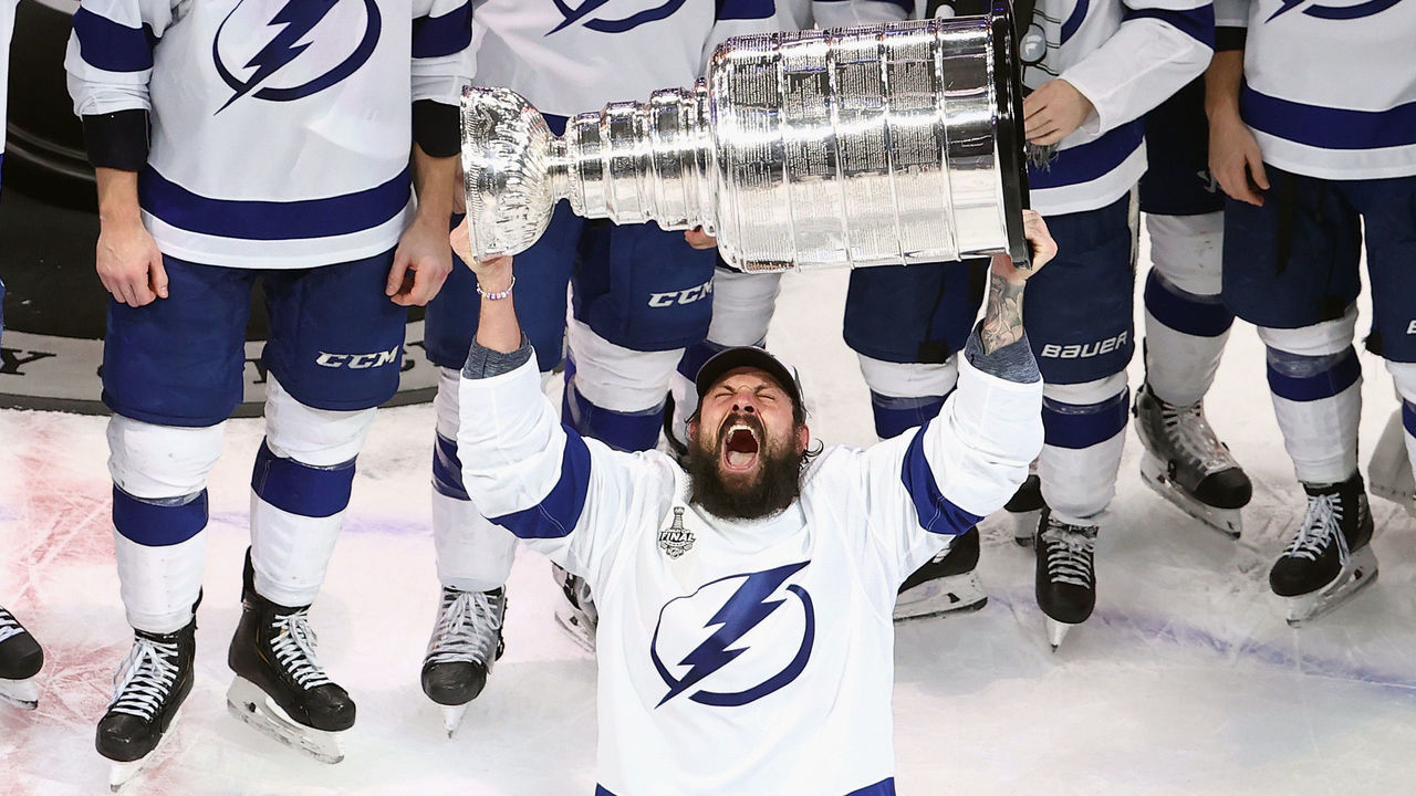 EDMONTON, ALBERTA - SEPTEMBER 28: Zach Bogosian #24 of the Tampa Bay Lightning skates with the Stanley Cup following the series-winning victory over the Dallas Stars in Game Six of the 2020 NHL Stanley Cup Final at Rogers Place on September 28, 2020 in Edmonton, Alberta, Canada.