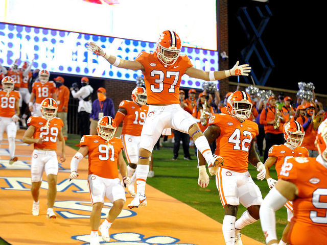 Clemson Baseball Looks to Right the Ship Against the Ranked Miami