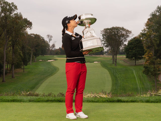 NEWTOWN SQUARE, PA - OCTOBER 11: Sei Young Kim of the Republic of Korea poses with the KPMG trophy after winning the 2020 KPMG Women's PGA Championship at Aronimink Golf Club on October 11, 2020 in Newtown Square, Pennsylvania.