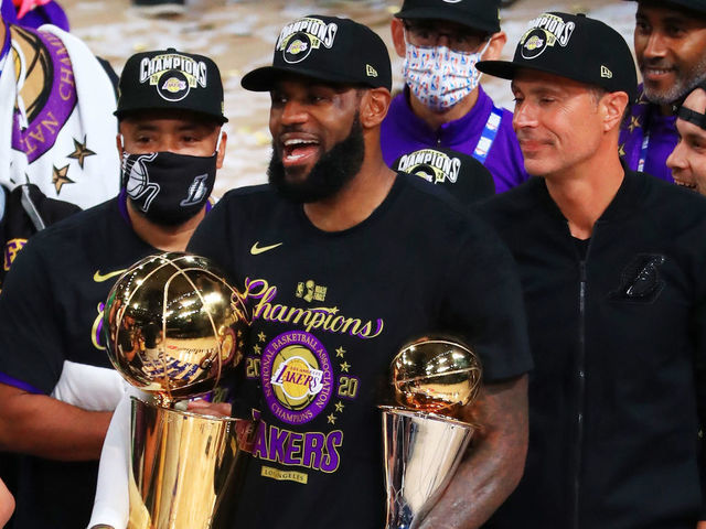 Lakers Shatter Nba Championship Merchandise Sales Record Thescore Com