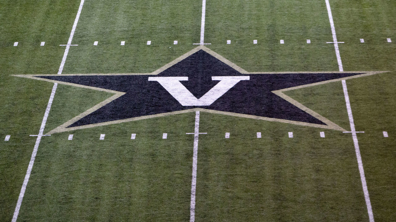 NASHVILLE, TN - OCTOBER 03: The Vanderbilt Commodores star logo at midfield of Dudley Field prior to a game between the Vanderbilt Commodores and LSU Tigers, October 3, 2020 at Vanderbilt Stadium in Nashville, Tennessee.