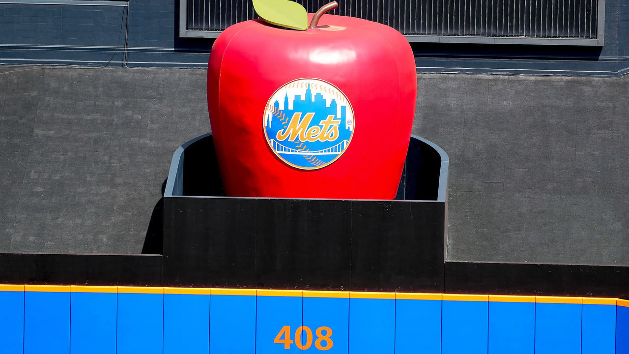 FLUSHING, NY - APRIL 03: The Home Run Apple prior to the Opening Day Major League Baseball game between the New York Mets and the Atlanta Braves on April 3, 2017, at Citi Field in Flushing, New York.