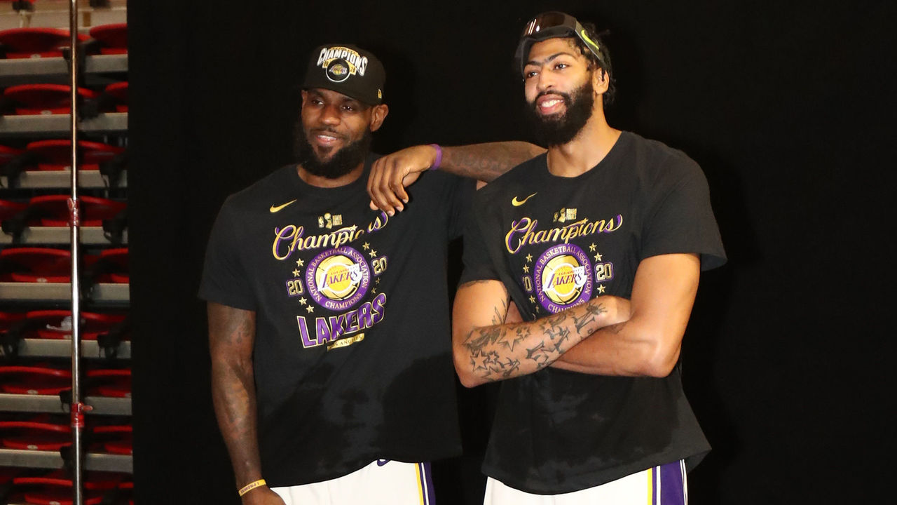 Lakers have championship parade FOMO as Rams plan celebration