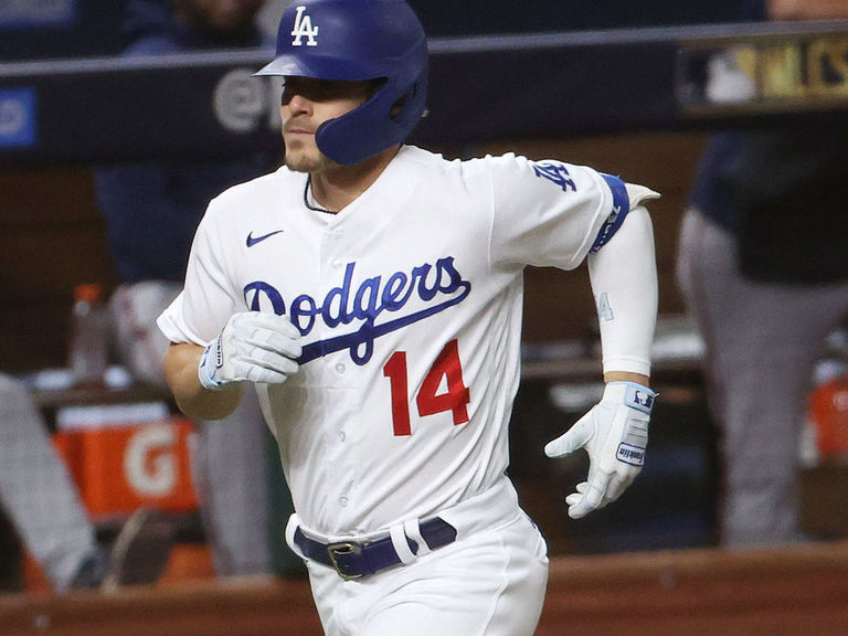 Boston Red Sox reportedly “have momentum” on deal with Enrique Hernández -  Over the Monster