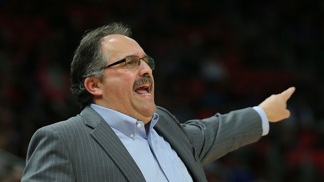 DETROIT, MI - APRIL 6: Detroit Pistons head basketball coach Stan Van Gundy shouts out instructions during the second quarter of the game against the Dallas Mavericks at Little Caesars Arena on April 6, 2018 in Detroit, Michigan. *** Local Caption *** Stan Van Gundy