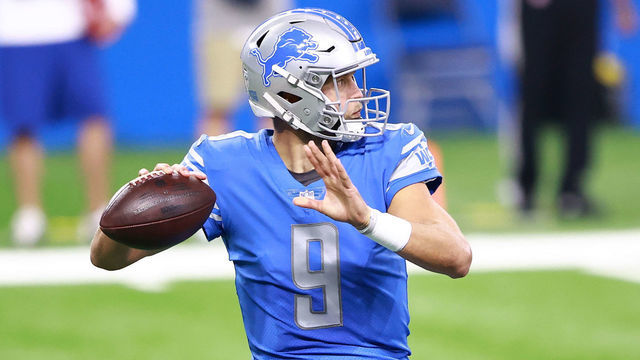 DETROIT, MI - SEPTEMBER 13: Matthew Stafford #9 of the Detroit Lions drops back to pass during the first quarter of the game against the Chicago Bears at Ford Field on September 13, 2020 in Detroit, Michigan.