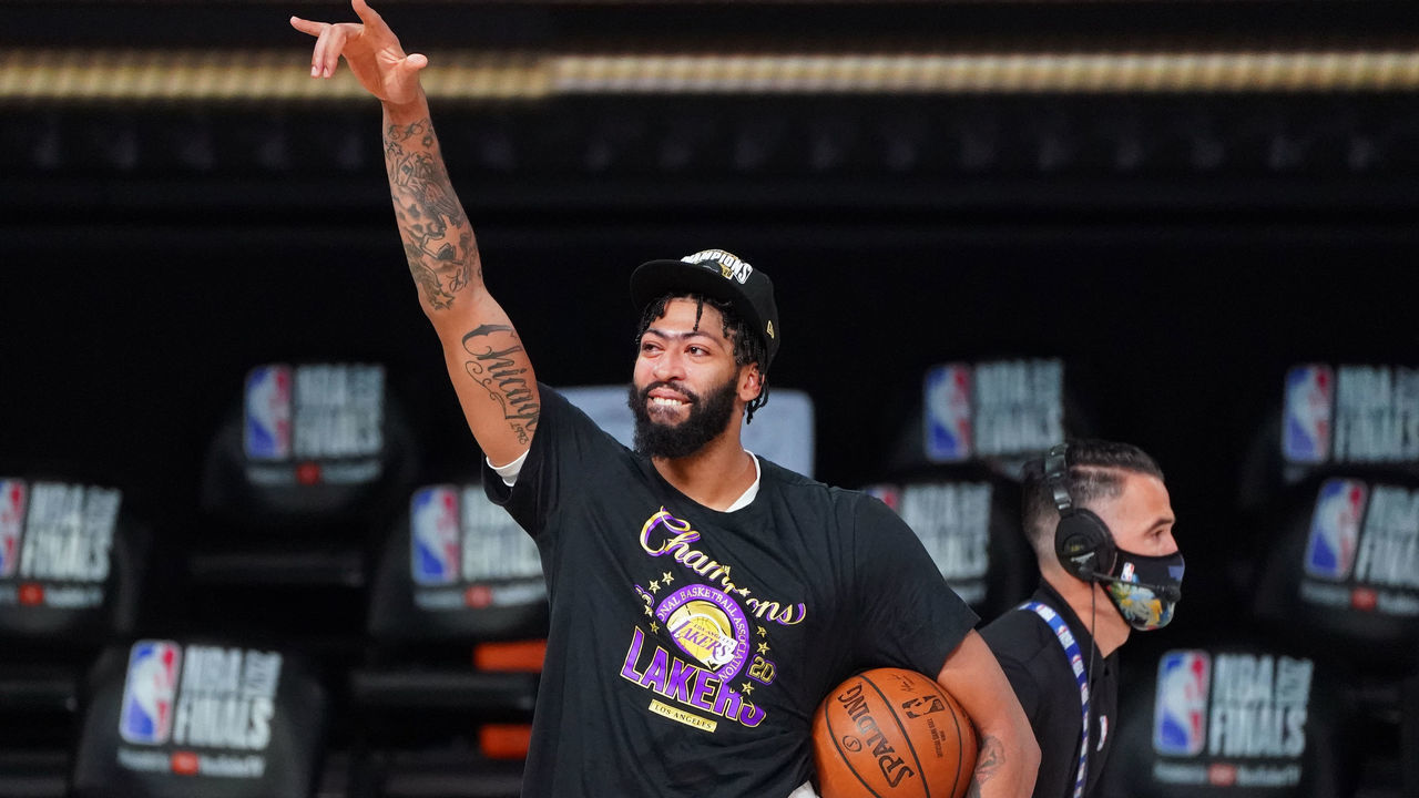 ORLANDO, FL - OCTOBER 11: Anthony Davis #3 of the Los Angeles Lakers celebrates on court after winning Game Six of the NBA Finals against the Miami Heat on October 11, 2020 in Orlando, Florida at AdventHealth Arena. NOTE TO USER: User expressly acknowledges and agrees that, by downloading and/or using this Photograph, user is consenting to the terms and conditions of the Getty Images License Agreement. Mandatory Copyright Notice: Copyright 2020 NBAE