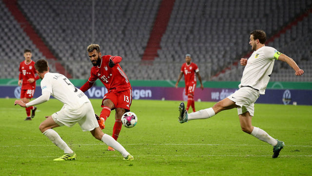 MUNICH, GERMANY - OCTOBER 15: Eric Maxim Choupo-Moting #13 of Bayern Muenchen scores his team's 3rd goal during the DFB Cup first round match between 1. FC Dueren and FC Bayern Muenchen at Allianz Arena on October 15, 2020 in Munich, Germany.
