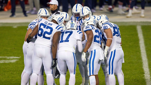 CHICAGO, IL - OCTOBER 04: Indianapolis Colts Quarterback Philip Rivers (17) leads a huddle in game action during a NFL game between the Chicago Bears and the Indianapolis Colts on October 4th, 2020, at Soldier Field in Chicago, IL.