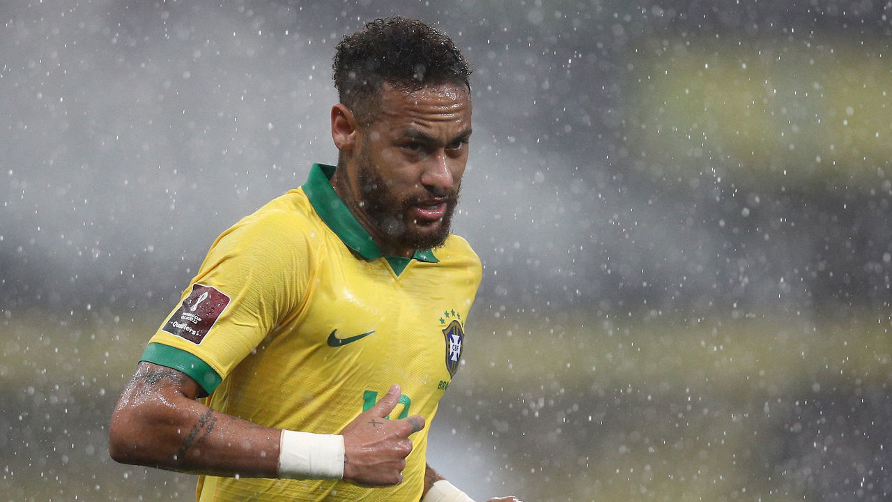 SAO PAULO, BRAZIL - OCTOBER 09: Neymar Jr. of Brazil reacts during a match between Brazil and Bolivia as part of South American Qualifiers for Qatar 2022 at Neo Quimica Arena on October 09, 2020 in Sao Paulo, Brazil.