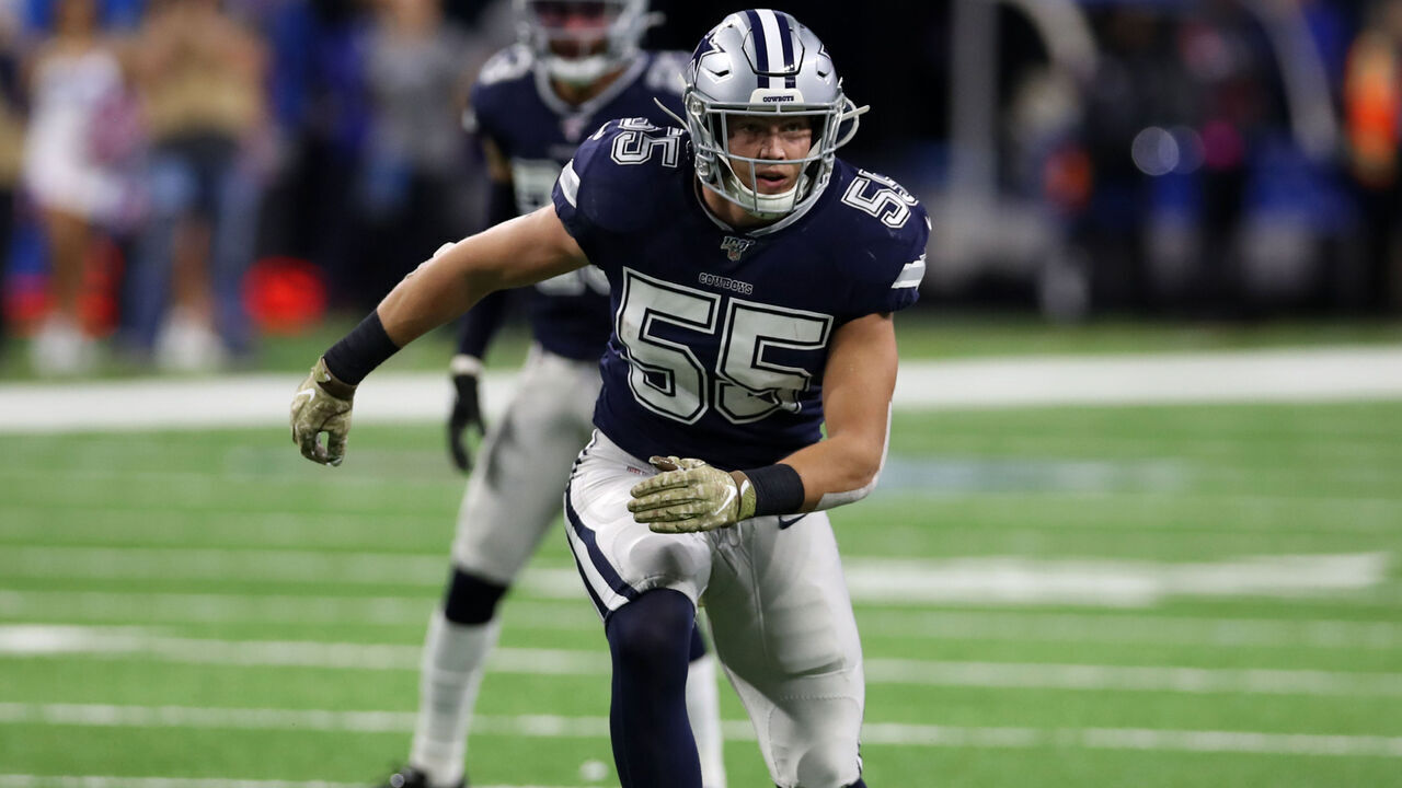 DETROIT, MI - NOVEMBER 17: Leighton Vander Esch #55 of the Dallas Cowboys in action during the game against the Detroit Lions at Ford Field on November 17, 2019 in Detroit, Michigan. The Cowboys defeated the Lions 35-27.