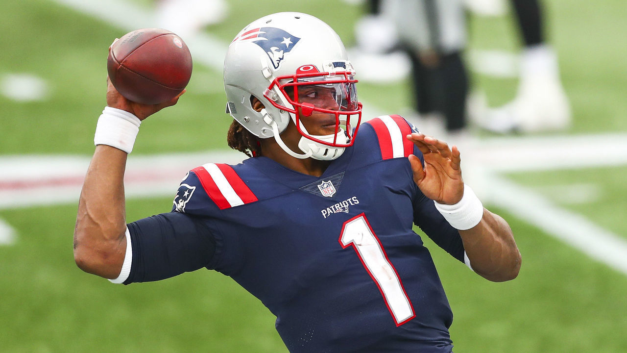 FOXBOROUGH, MASSACHUSETTS - SEPTEMBER 27: Cam Newton #1 of the New England Patriots throws the ball during a game against the Las Vegas Raiders at Gillette Stadium on September 27, 2020 in Foxborough, Massachusetts.
