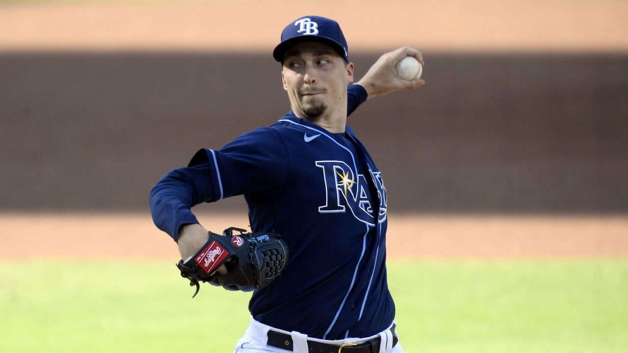 SAN DIEGO, CALIFORNIA - OCTOBER 16: Blake Snell #4 of the Tampa Bay Rays pitches against the Houston Astros during the first inning in Game Six of the American League Championship Series at PETCO Park on October 16, 2020 in San Diego, California.