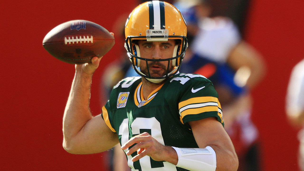 TAMPA, FLORIDA - OCTOBER 18: Aaron Rodgers #12 of the Green Bay Packers throws against the Tampa Bay Buccaneers during the first quarter at Raymond James Stadium on October 18, 2020 in Tampa, Florida.