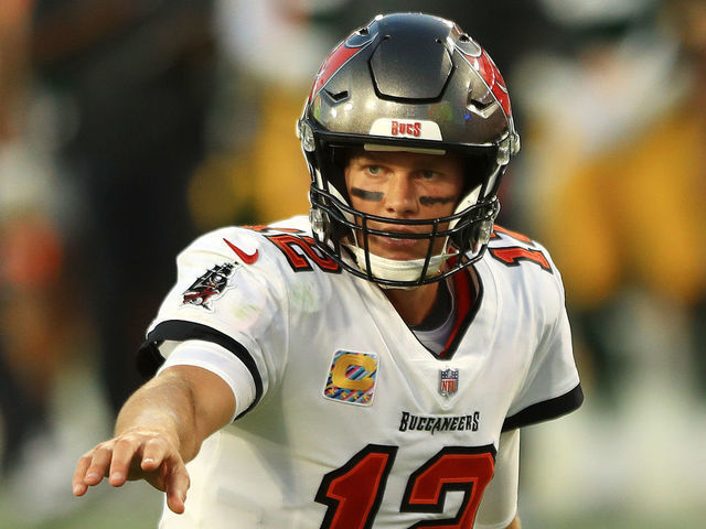 Buccaneers Hand Packers 1st Loss Of Season With 38 10 Blowout Thescore Com