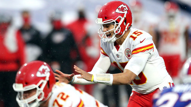 ORCHARD PARK, NEW YORK - OCTOBER 19: Patrick Mahomes #15 of the Kansas City Chiefs prepares to snap the ball against the Buffalo Bills during the first half at Bills Stadium on October 19, 2020 in Orchard Park, New York.