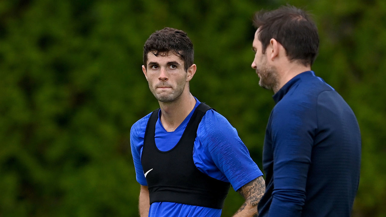 COBHAM, ENGLAND - JULY 24: Christian Pulisic and Frank Lampard of Chelsea during a training session at Chelsea Training Ground on July 24, 2020 in Cobham, England.