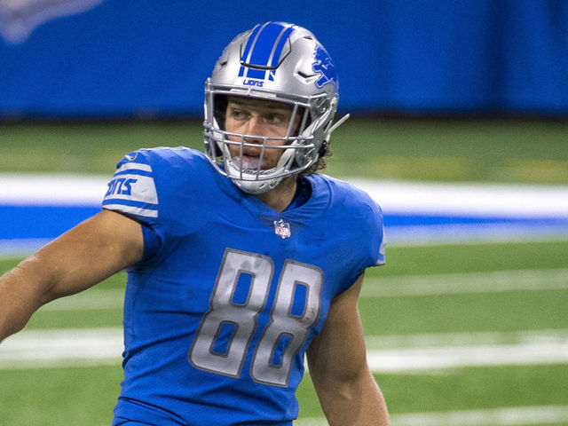 DETROIT, MI - OCTOBER 04: T.J. Hockenson #88 of the Detroit Lions lines up during the second quarter against the New Orleans Saints at Ford Field on October 4, 2020 in Detroit, Michigan.