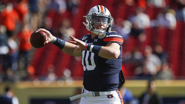 TAMPA, FL - JANUARY 01: Auburn Tigers quarterback Bo Nix (10) during the Outback Bowl between the Auburn Tigers and Minnesota Golden Gophers on January 01, 2020 at Raymond James Stadium in Tampa, FL.