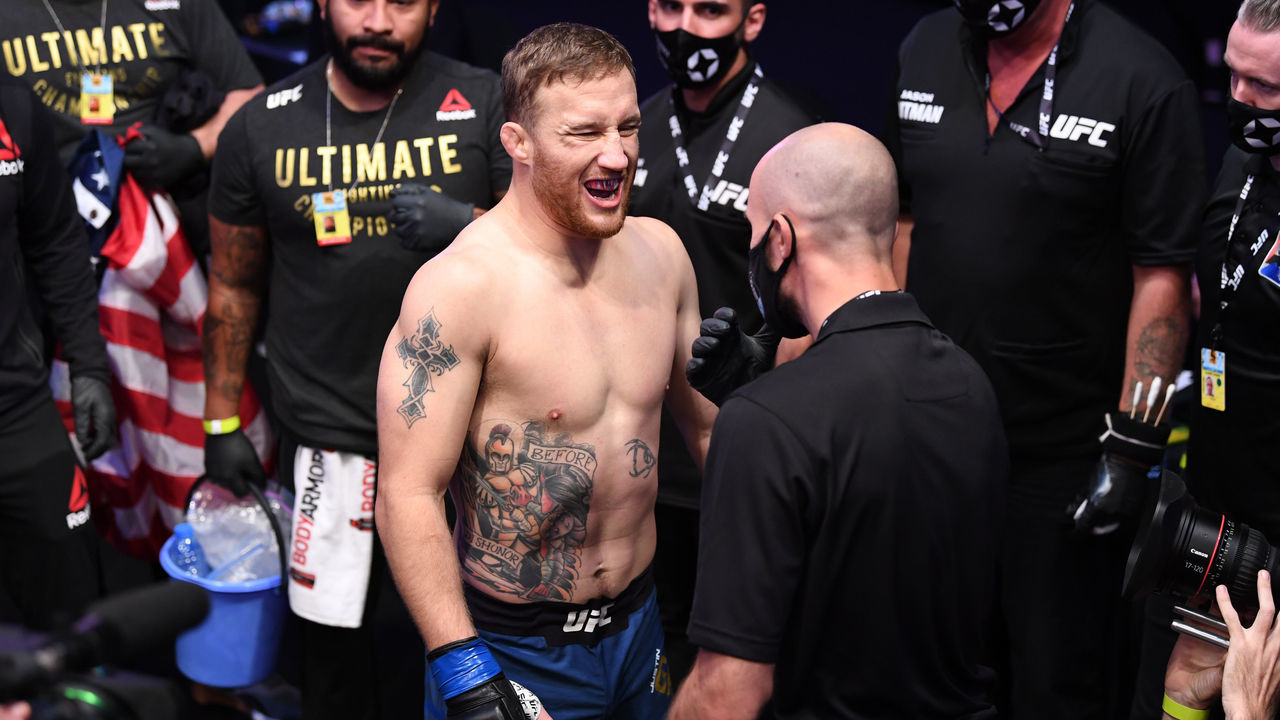ABU DHABI, UNITED ARAB EMIRATES - OCTOBER 25: Justin Gaethje prepares to enter the Octagon prior to his lightweight title bout against Khabib Nurmagomedov of Russia during the UFC 254 event on October 25, 2020 on UFC Fight Island, Abu Dhabi, United Arab Emirates.