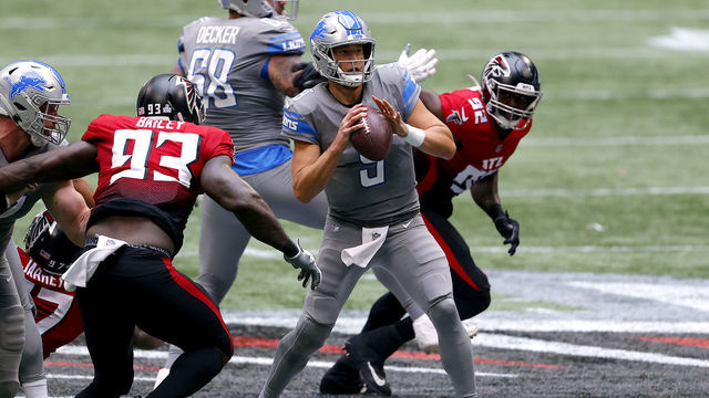 ATLANTA, GEORGIA - OCTOBER 25: Matthew Stafford #9 of the Detroit Lions looks to pass against the Atlanta Falcons during the second half at Mercedes-Benz Stadium on October 25, 2020 in Atlanta, Georgia.