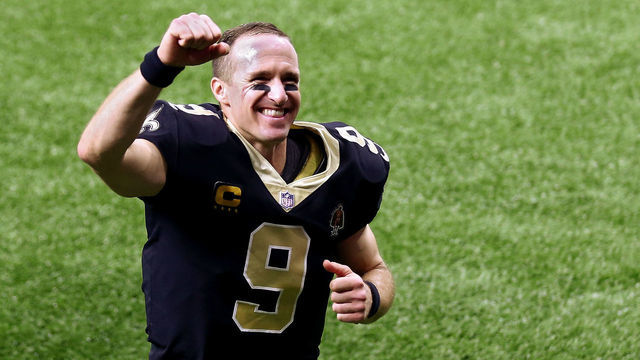 NEW ORLEANS, LOUISIANA - OCTOBER 25: Drew Brees #9 of the New Orleans Saints celebrates after beating the Carolina Panthers 27-24 at the Mercedes-Benz Superdome on October 25, 2020 in New Orleans, Louisiana.