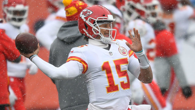 DENVER, CO - OCTOBER 25: Patrick Mahomes #15 of the Kansas City Chiefs warms up before a game against the Denver Broncos at Empower Field at Mile High on October 25, 2020 in Denver, Colorado.