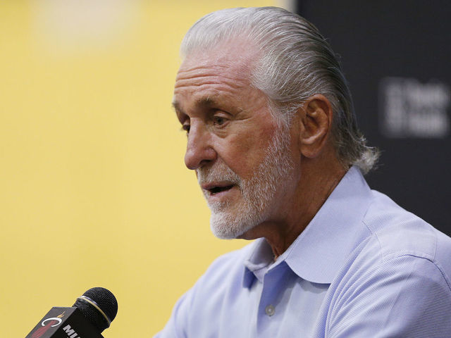 Pat Riley walks back 'asterisk' talk, calls Lakers' title 'legitimate' | Pat Riley walks back 'asterisk' talk, calls Lakers' title 'legitimate' |