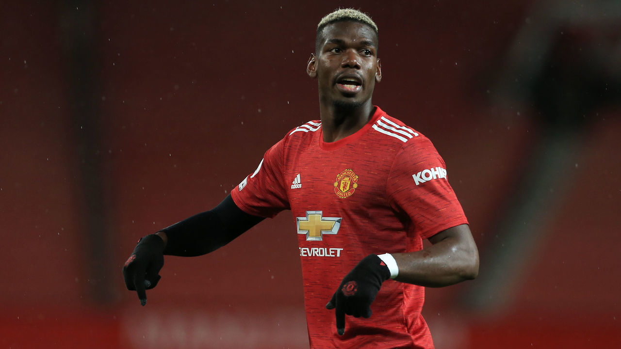 MANCHESTER, ENGLAND - OCTOBER 24: Paul Pogba of Man Utd gestures during the Premier League match between Manchester United and Chelsea at Old Trafford on October 24, 2020 in Manchester, United Kingdom. Sporting stadiums around the UK remain under strict restrictions due to the Coronavirus Pandemic as Government social distancing laws prohibit fans inside venues resulting in games being played behind closed doors.